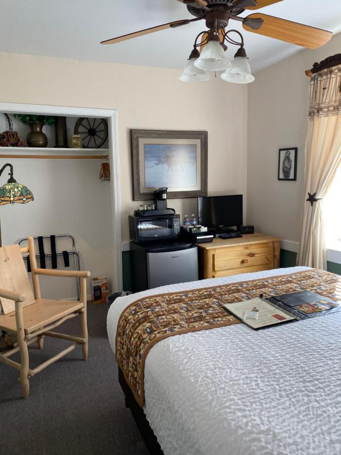 The Bent Elbow Hotel Silverton Екстериор снимка